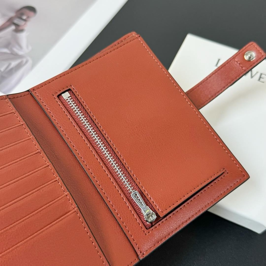 Loewe Medium Vertical Grained-Leather Wallet(14×11cm) - PerfectKickZ