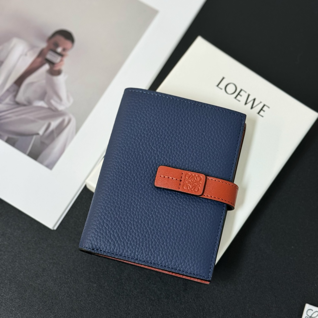 Loewe Medium Vertical Grained-Leather Wallet(14×11cm) - PerfectKickZ