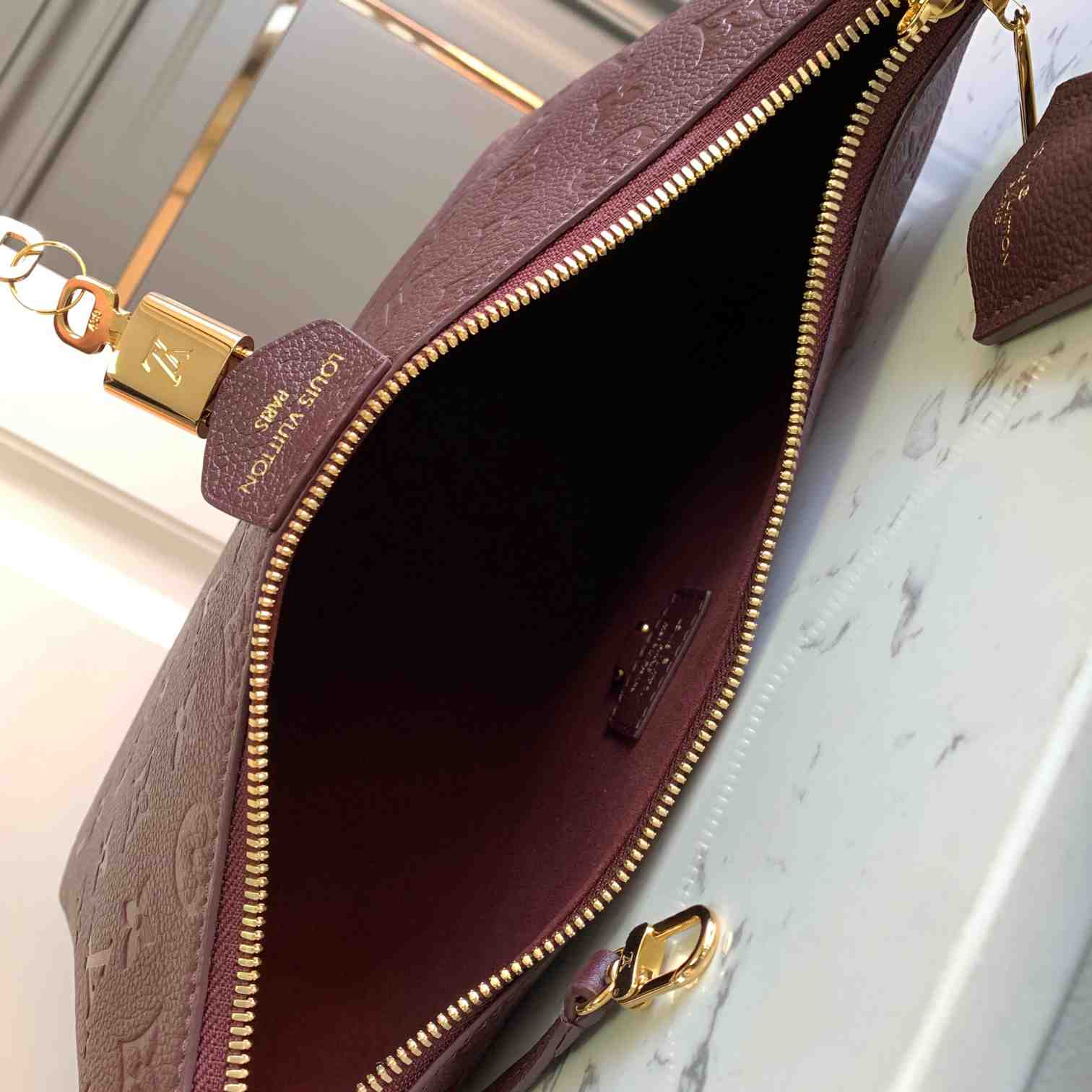 Louis Vuitton Sac Sport   M46674 - PerfectKickZ