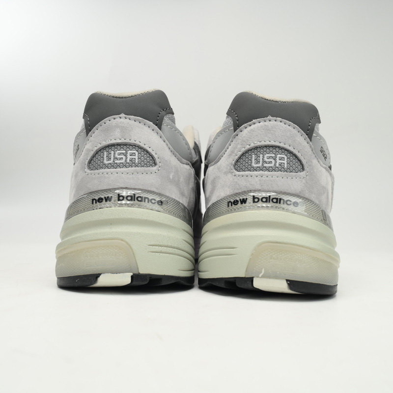 New Balance 992 Black And Gray Sneakers      M992GR  - PerfectKickZ