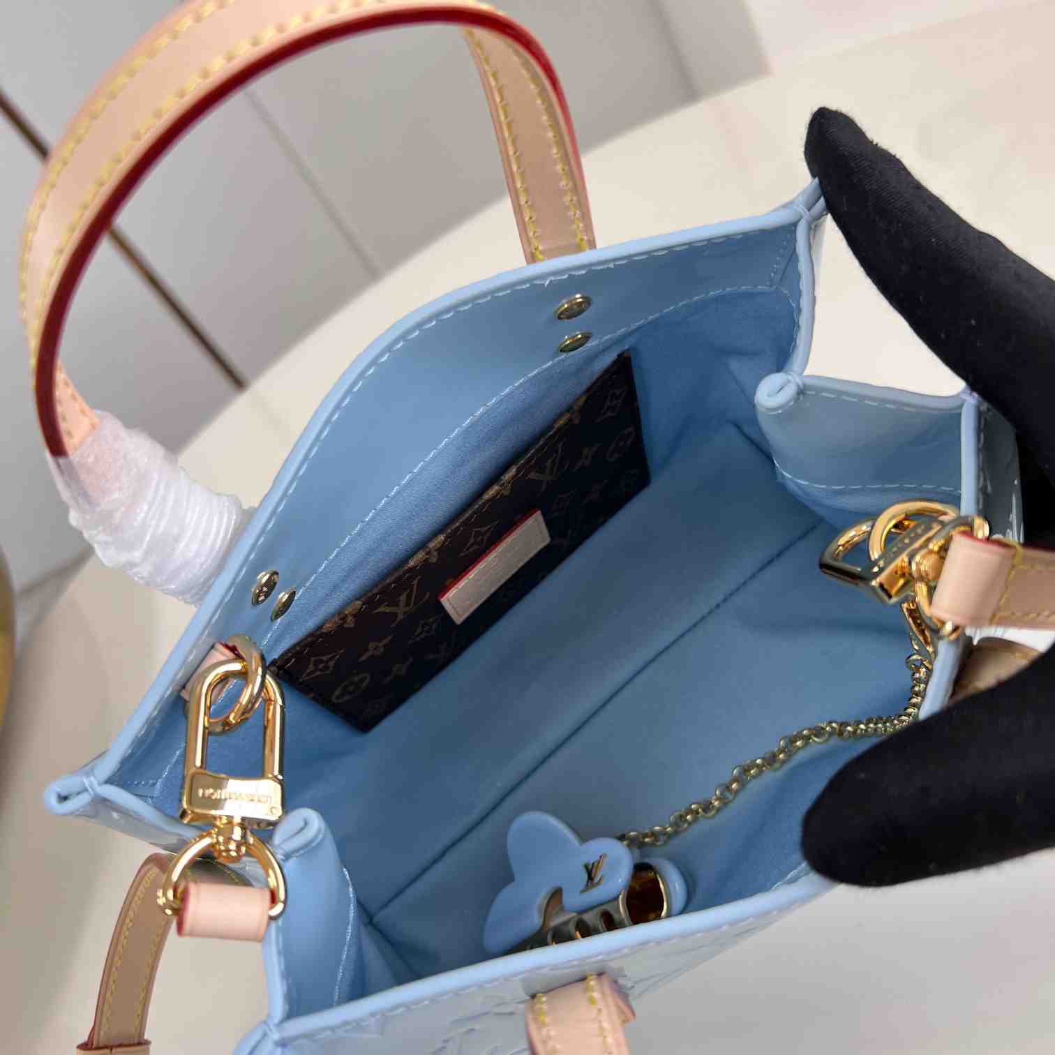 Louis Vuitton Reade PM    M24144 - PerfectKickZ