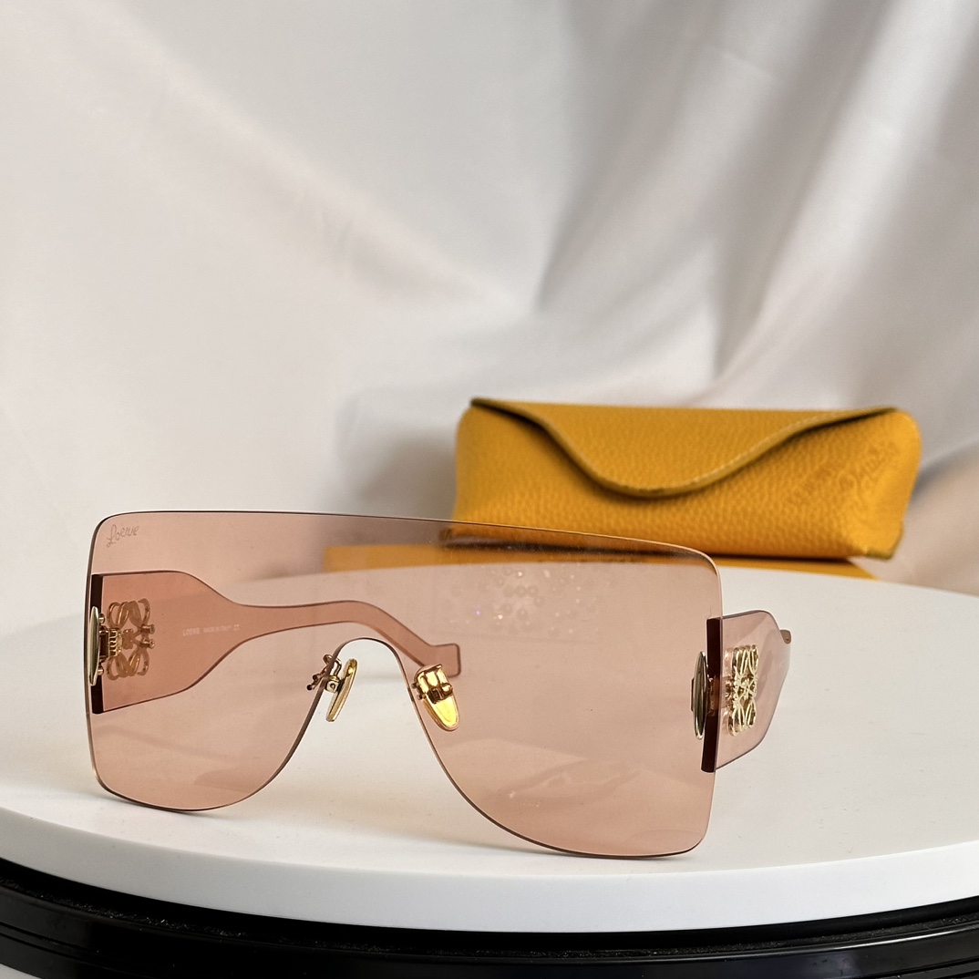 Loewe Mask-Frame Sunglasses       G736270X09 - PerfectKickZ