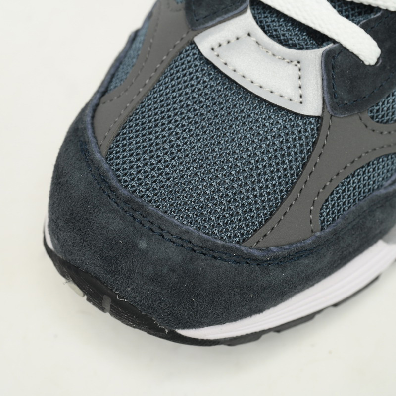 New Balance 992 Navy Blue Sneakers      M992GG  - PerfectKickZ