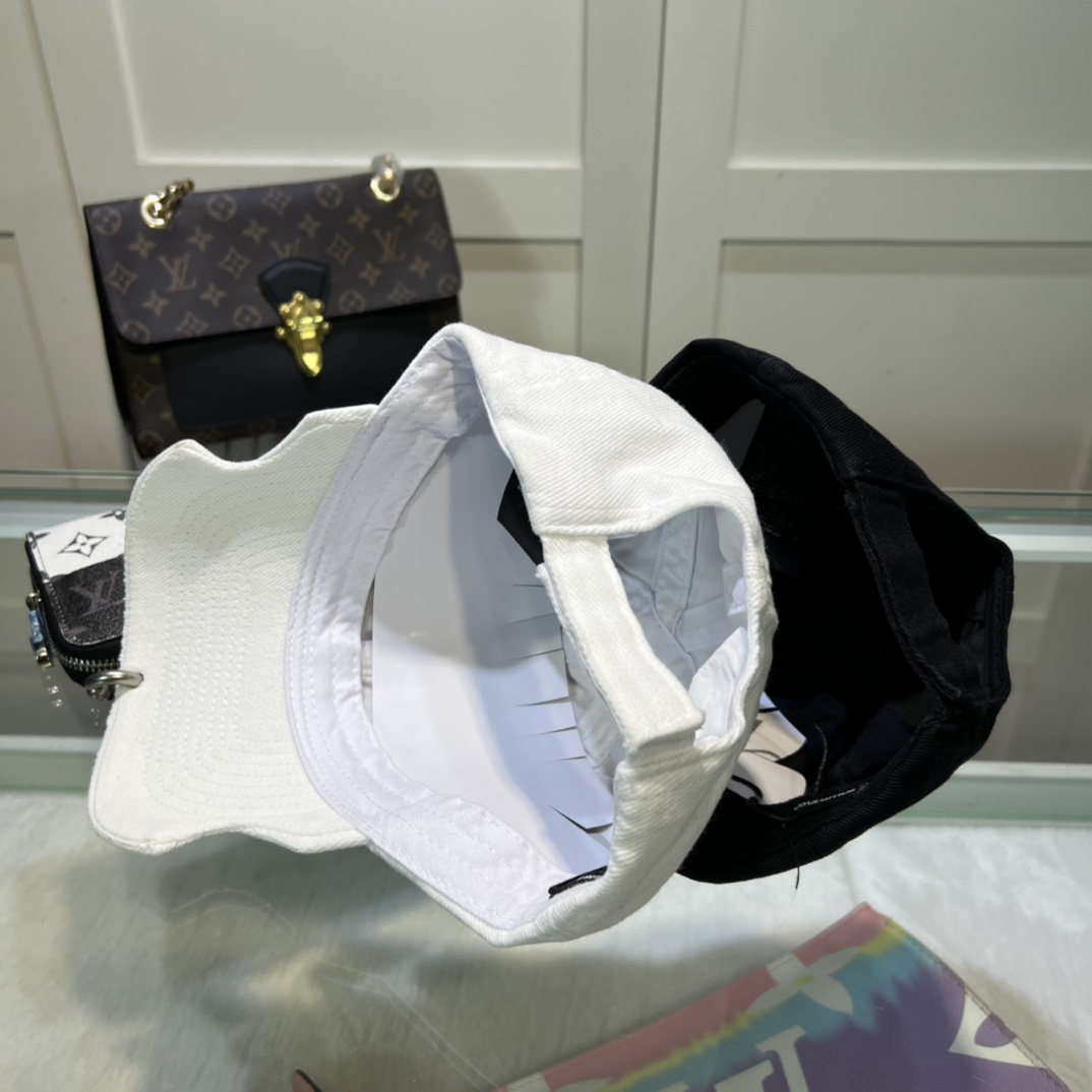 Balenciaga Embroidered-logo Six-panel Cap - PerfectKickZ
