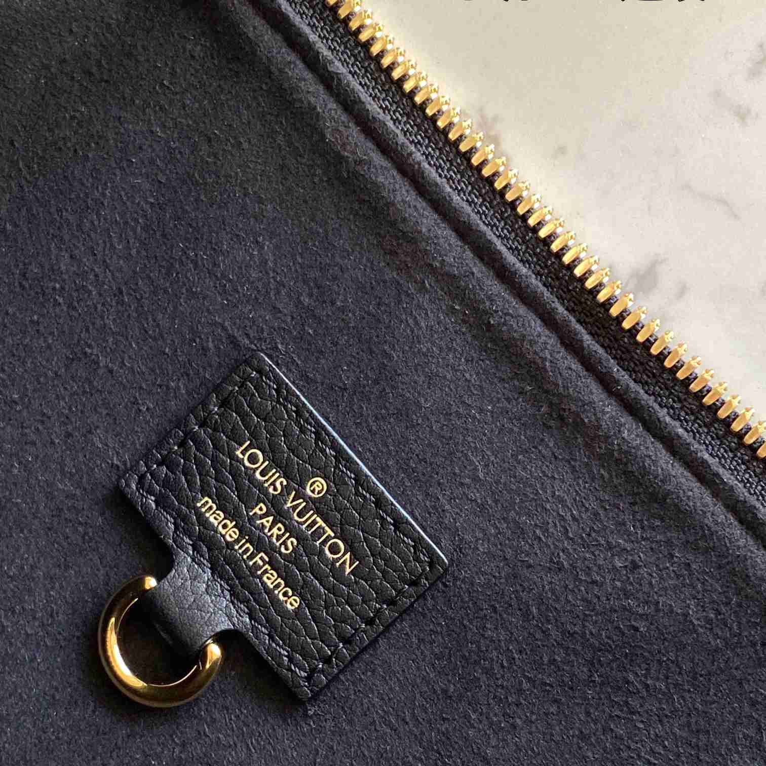 Louis Vuitton Sac Sport   M46610 - PerfectKickZ