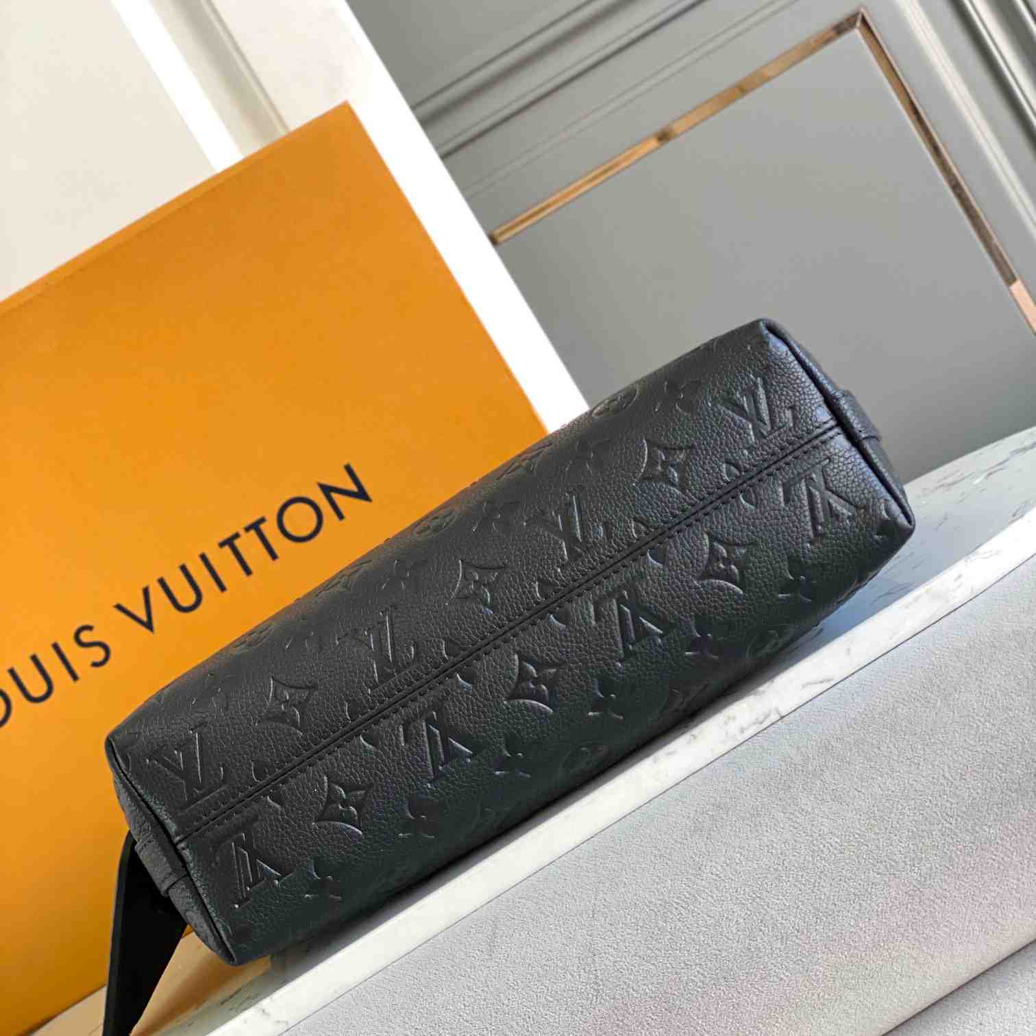 Louis Vuitton Sac Sport   M46610 - PerfectKickZ