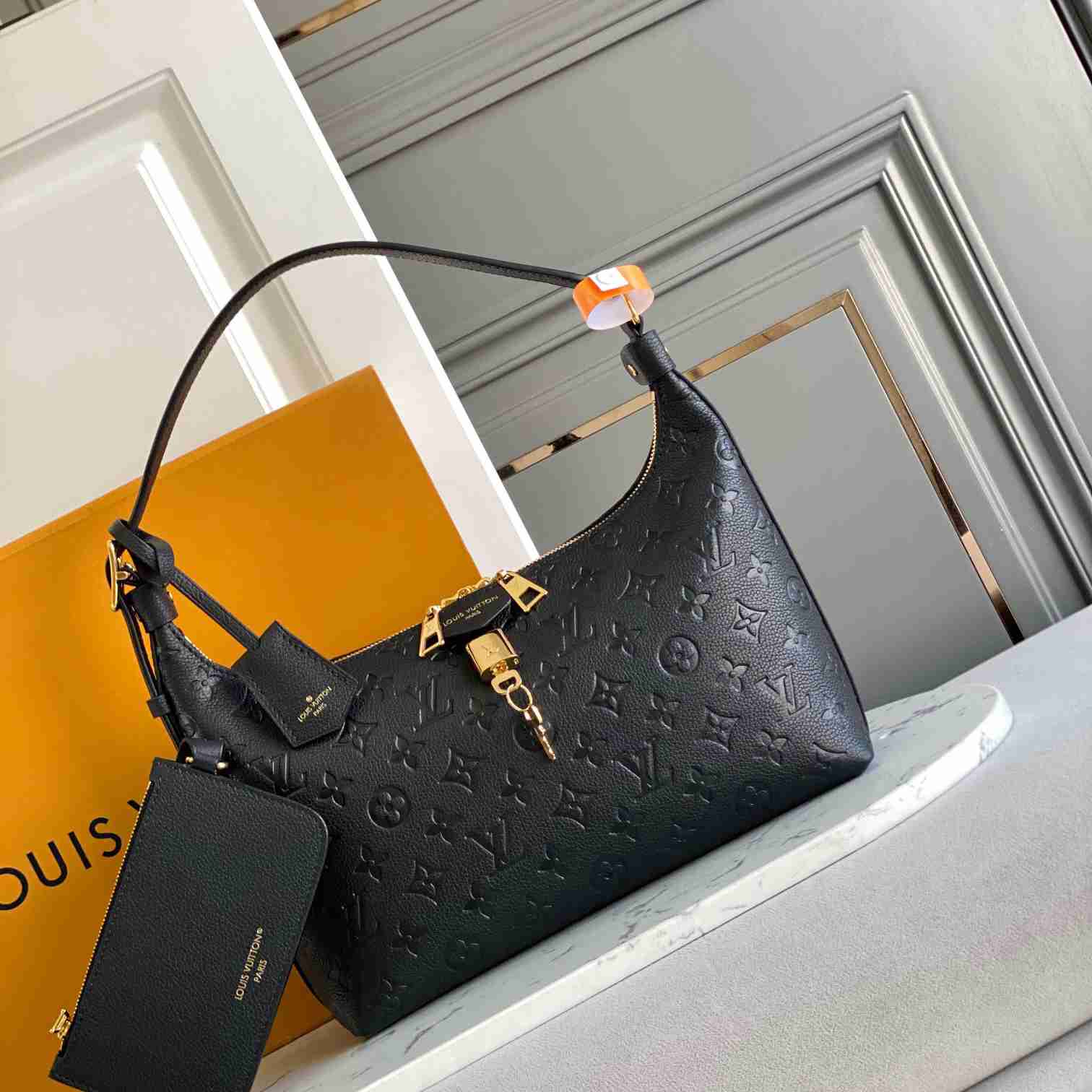 Louis Vuitton Sac Sport   M46610 - PerfectKickZ