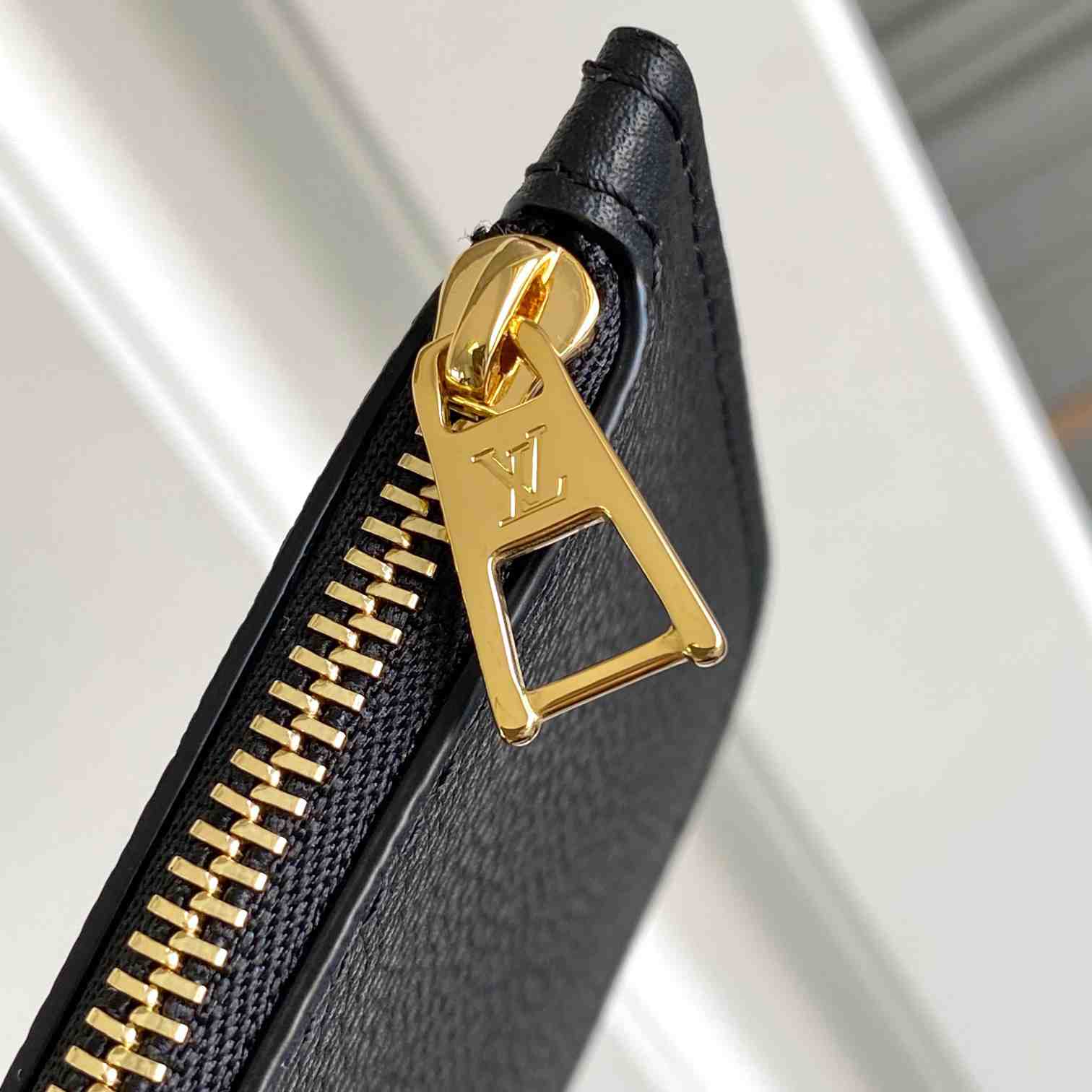 Louis Vuitton Sac Sport   M46610 - PerfectKickZ