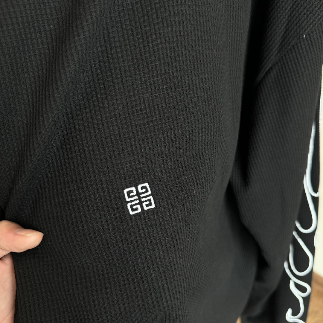 Givenchy Boxy Fit T-shirt In Cotton With GIVENCHY Dragon Print - PerfectKickZ
