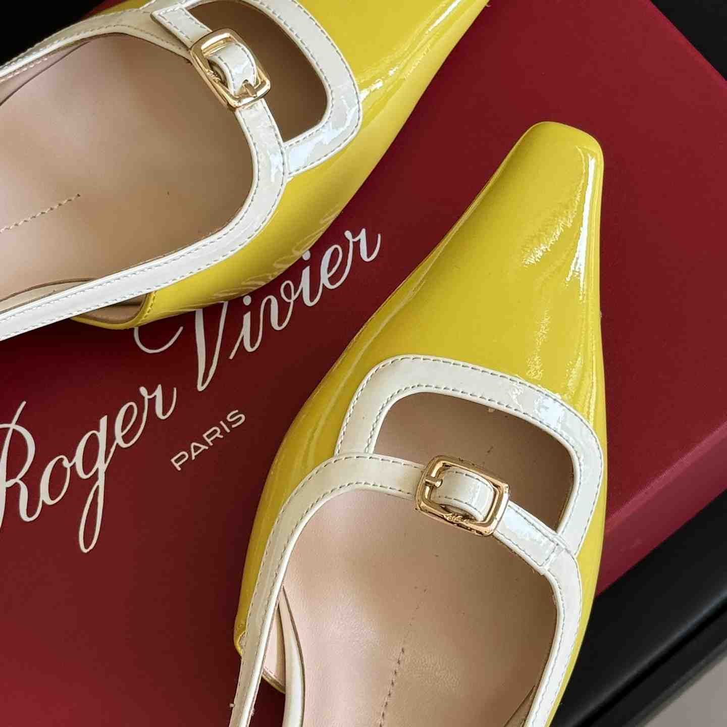Roger Vivier Viv’ Canard Slingback Pumps in Patent Leather - PerfectKickZ