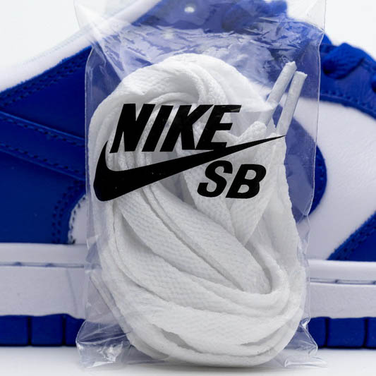 Nike Dunk Low SP Low SP “Kentucky” Sneaker       CU1726-100 - PerfectKickZ