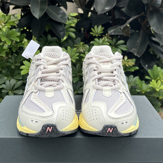 New Balance 1906R Sneakers    M1906NC  - PerfectKickZ