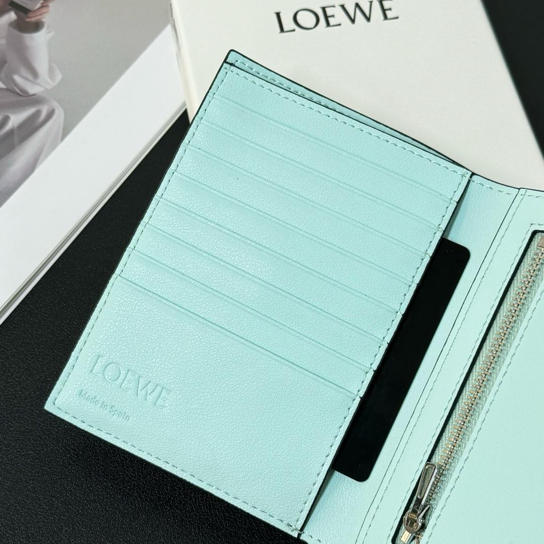Loewe Medium Vertical Grained-Leather Wallet(14×11cm) - 