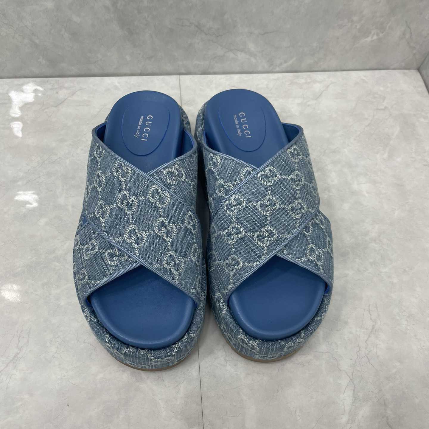Gucci Women's Blue GG Platform Slide Sandal - PerfectKickZ