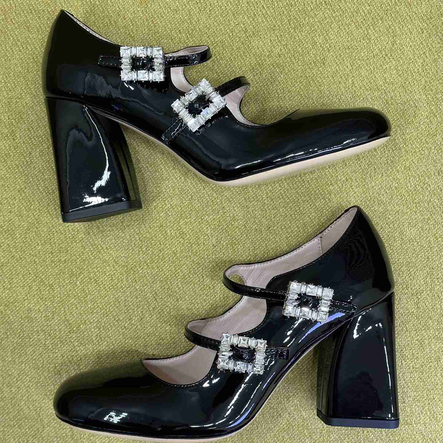 Roger Vivier Trés Vivier Strass Buckle Mini Babies Pumps in Patent Leather - PerfectKickZ