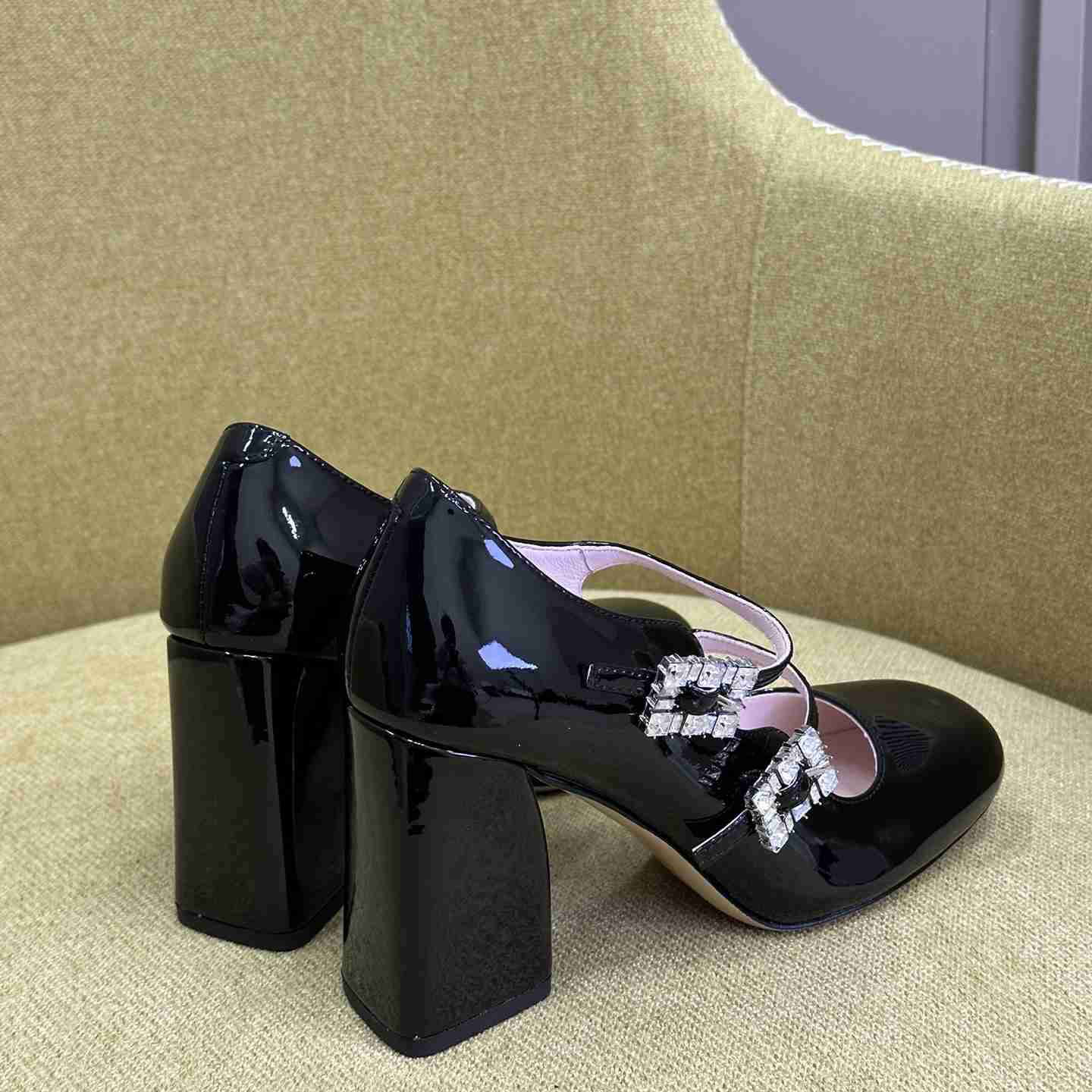 Roger Vivier Trés Vivier Strass Buckle Mini Babies Pumps in Patent Leather - PerfectKickZ
