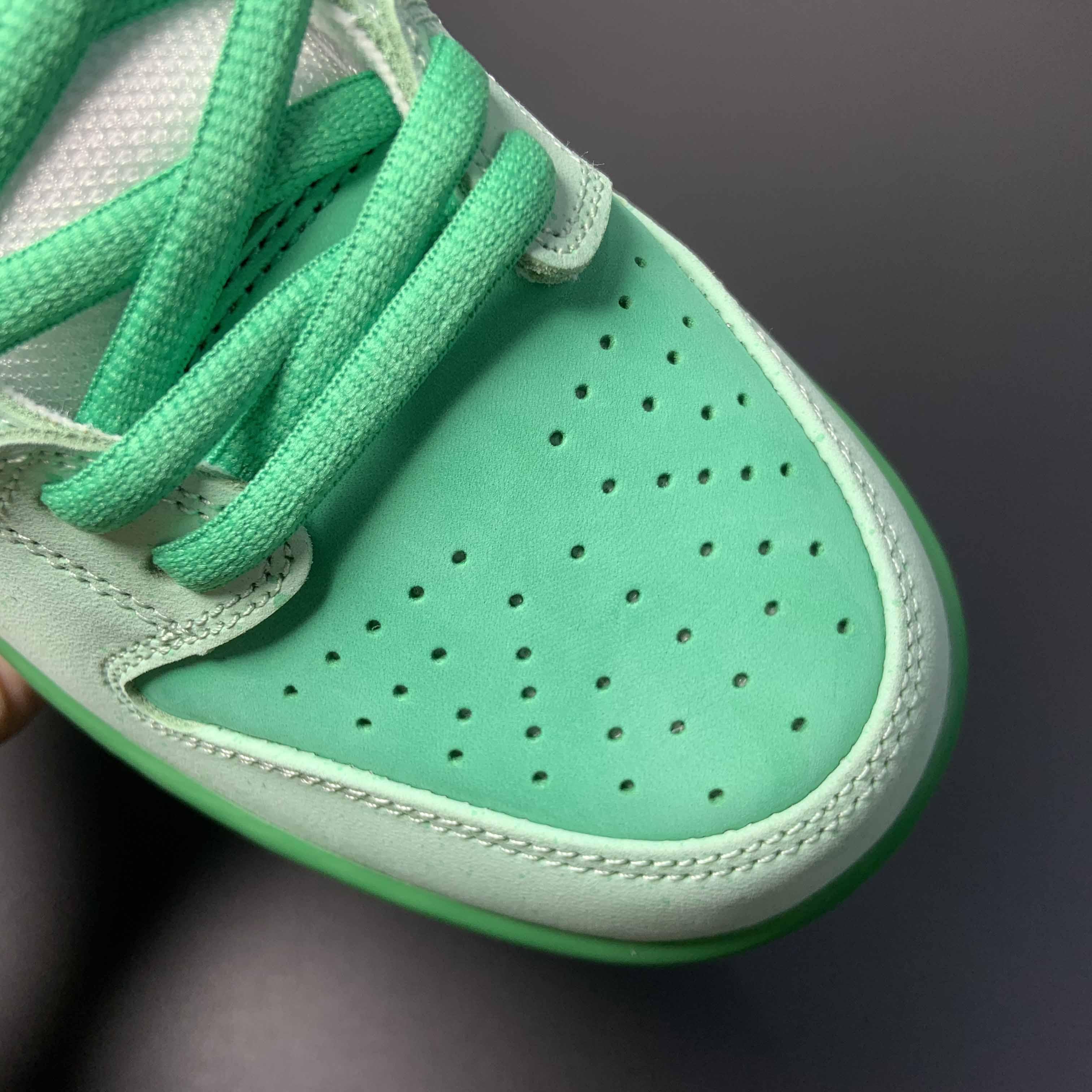 CONCEPTS × Nike Dunk SB  Sneakers     BV1310-303 - PerfectKickZ