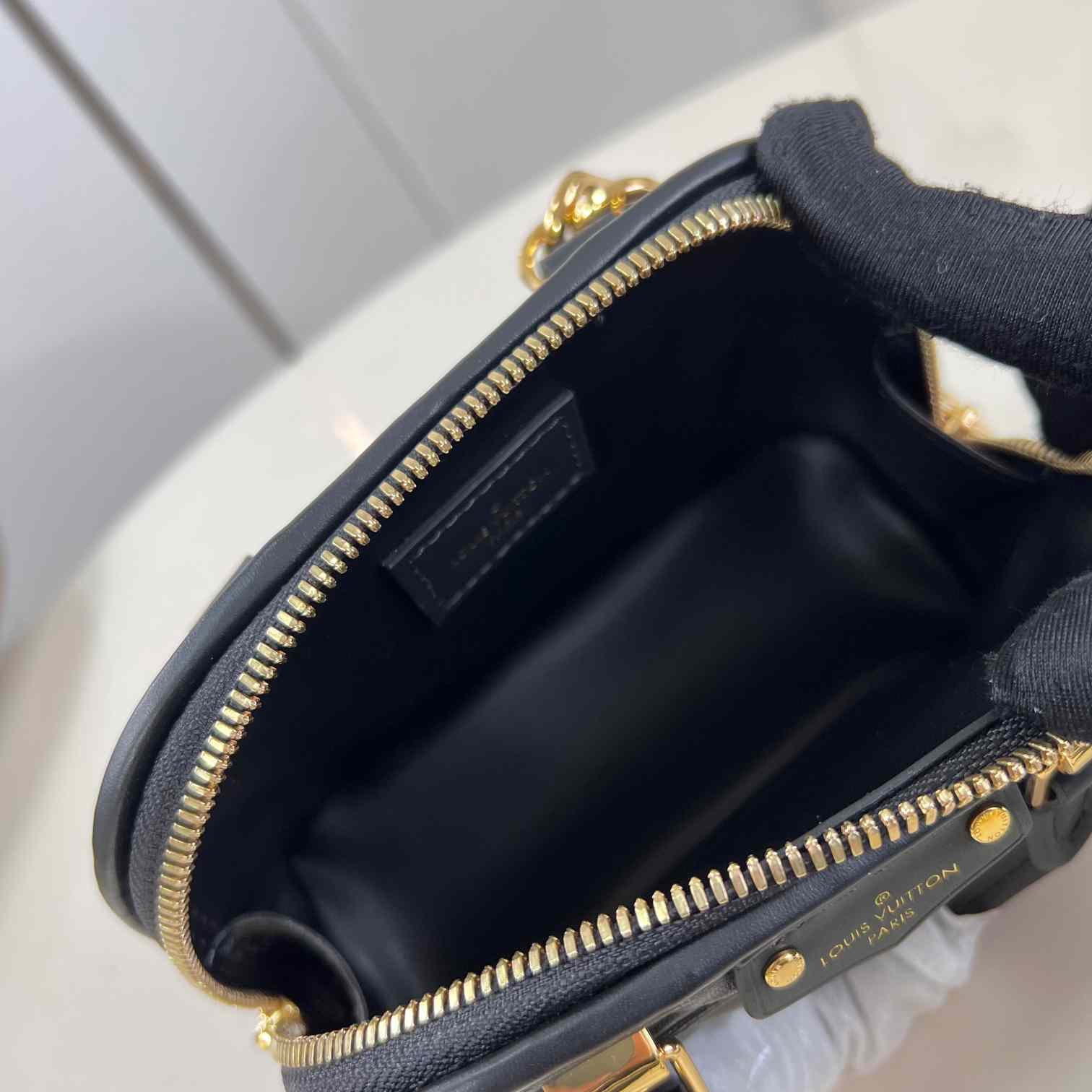 Louis Vuitton Nano Alma    M83048 - PerfectKickZ
