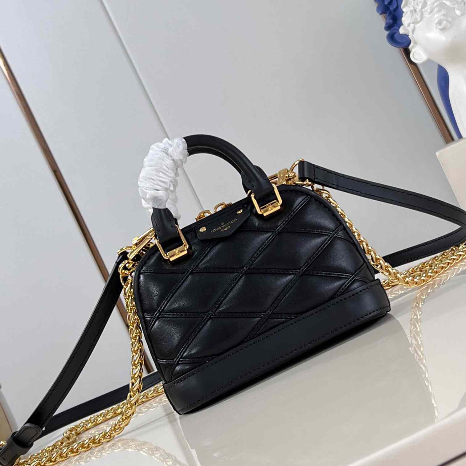 Louis Vuitton Nano Alma    M83048 - PerfectKickZ
