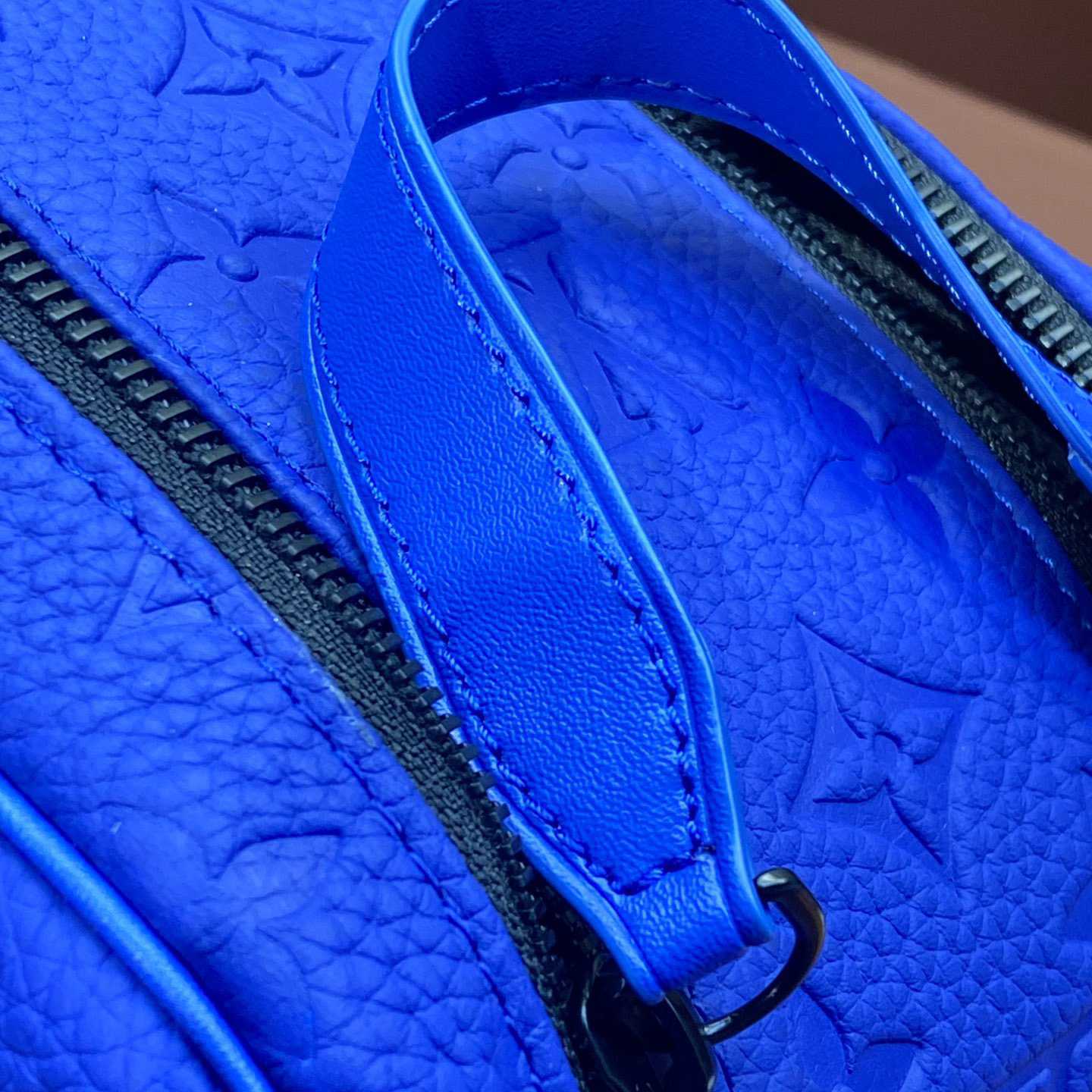 Louis Vuitton Dopp Kit    M82576 - PerfectKickZ