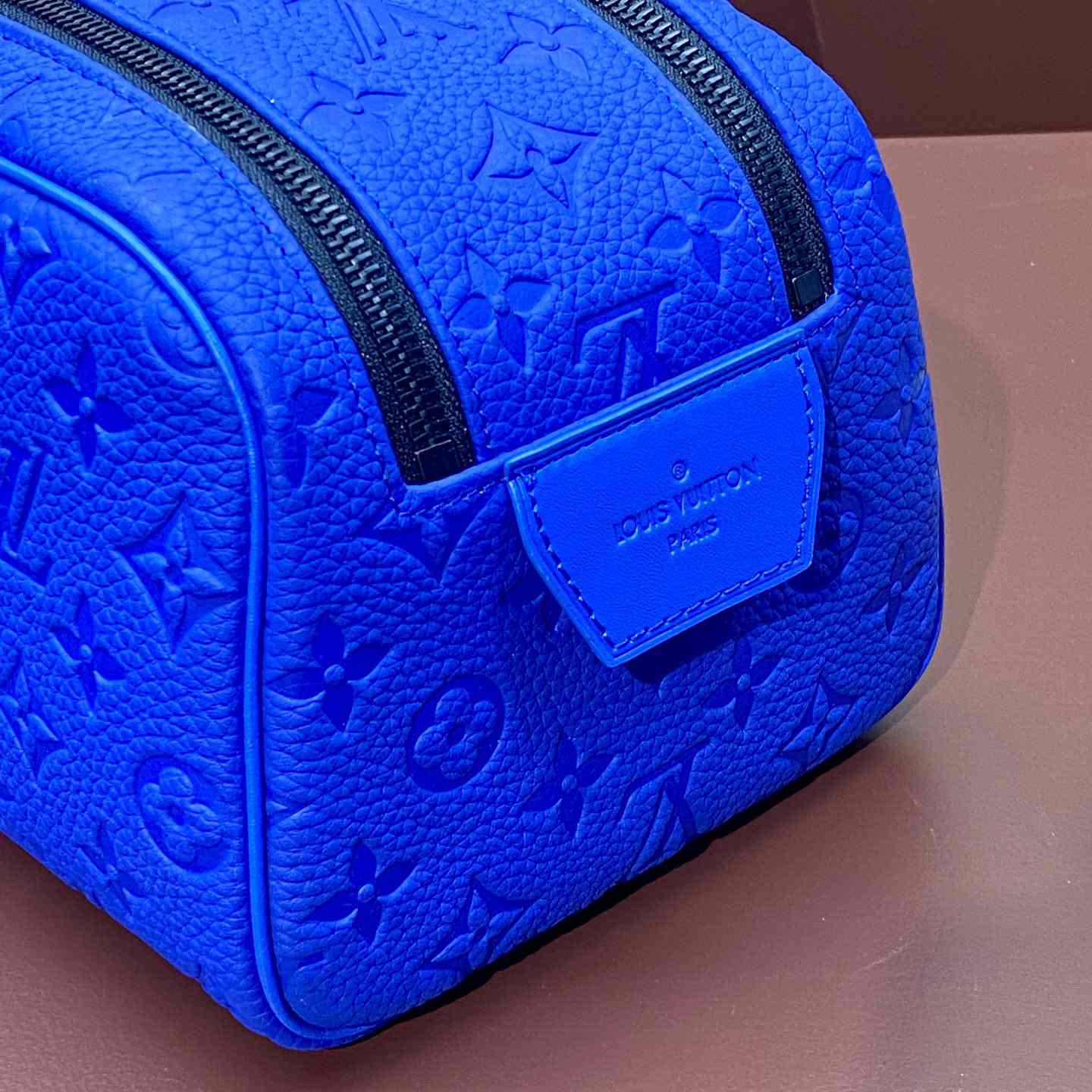 Louis Vuitton Dopp Kit    M82576 - PerfectKickZ