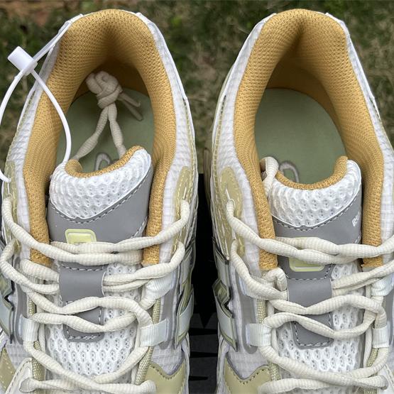  New Balance 1906R Sneakers    M1906NLY - PerfectKickZ