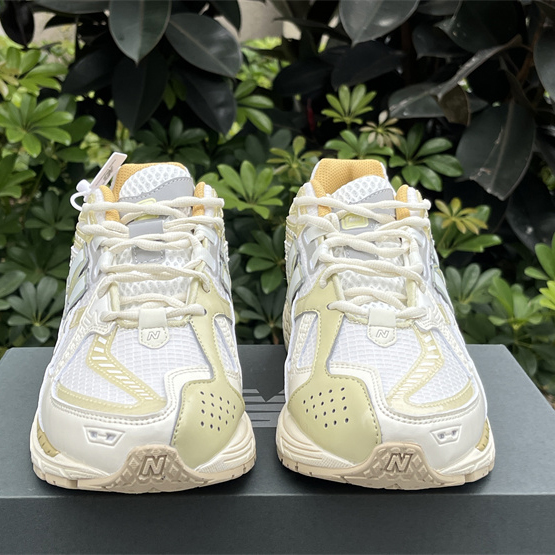  New Balance 1906R Sneakers    M1906NLY - PerfectKickZ