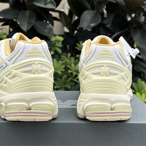  New Balance 1906R Sneakers    M1906NLY - PerfectKickZ