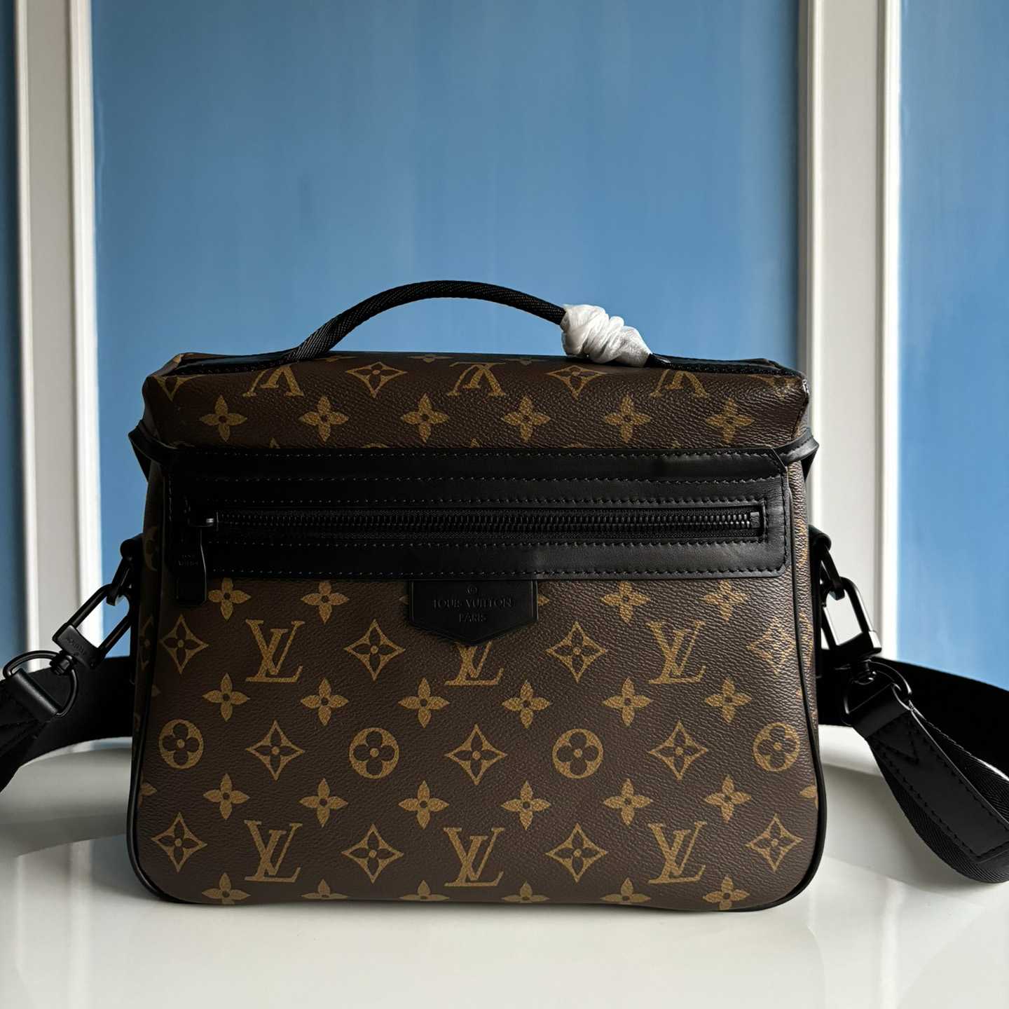 Louis Vuitton LV Trail Messenger          M46972 - PerfectKickZ