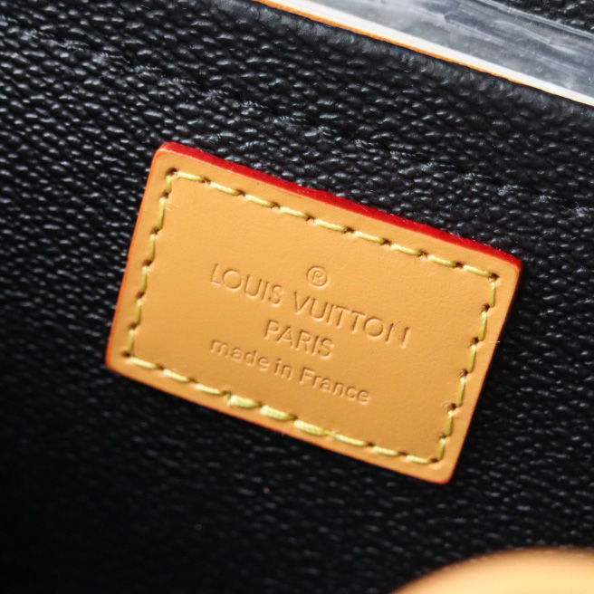 Louis Vuitton Locker Dopp Kit    M47069 - PerfectKickZ