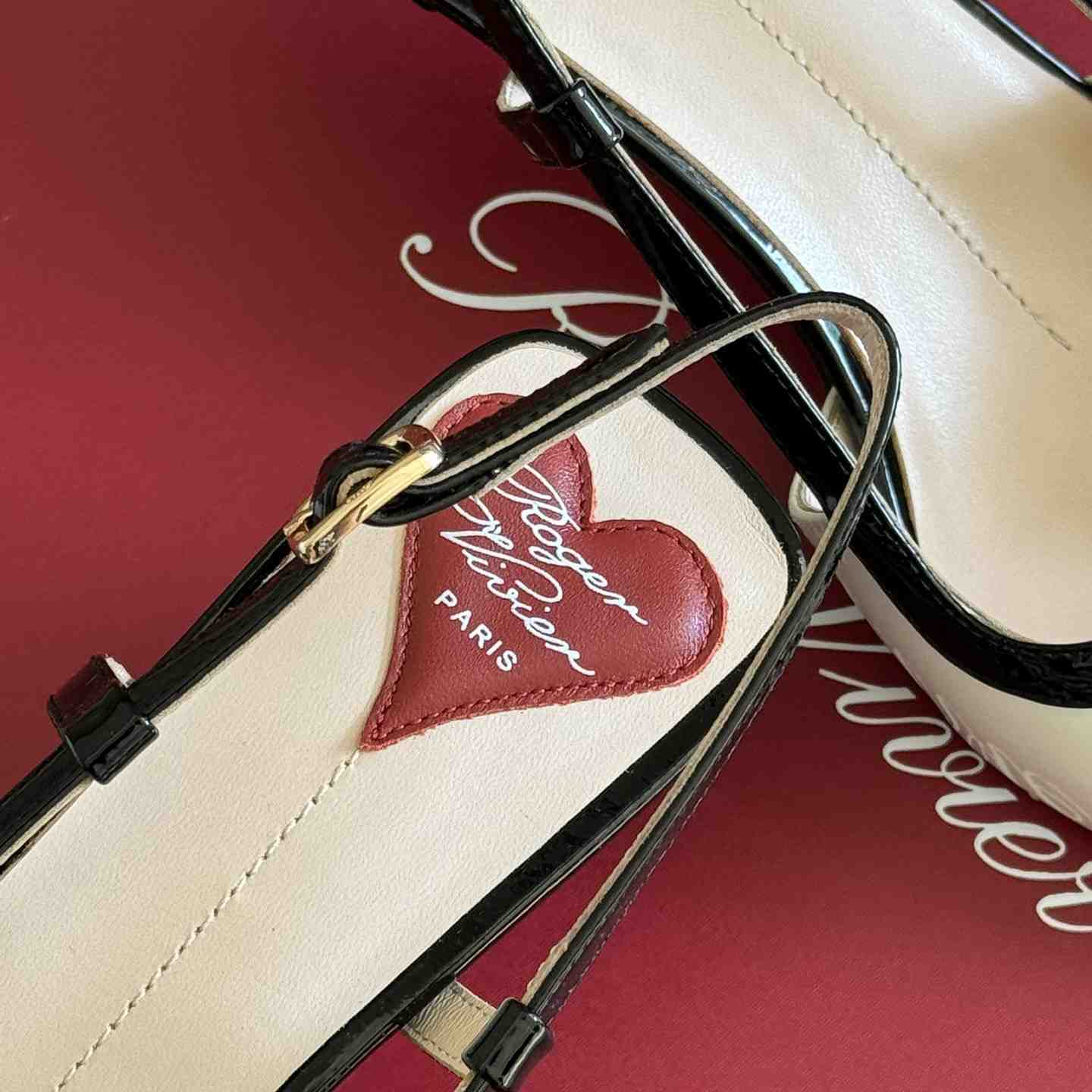Roger Vivier Viv’ Canard Slingback Pumps in Patent Leather - PerfectKickZ