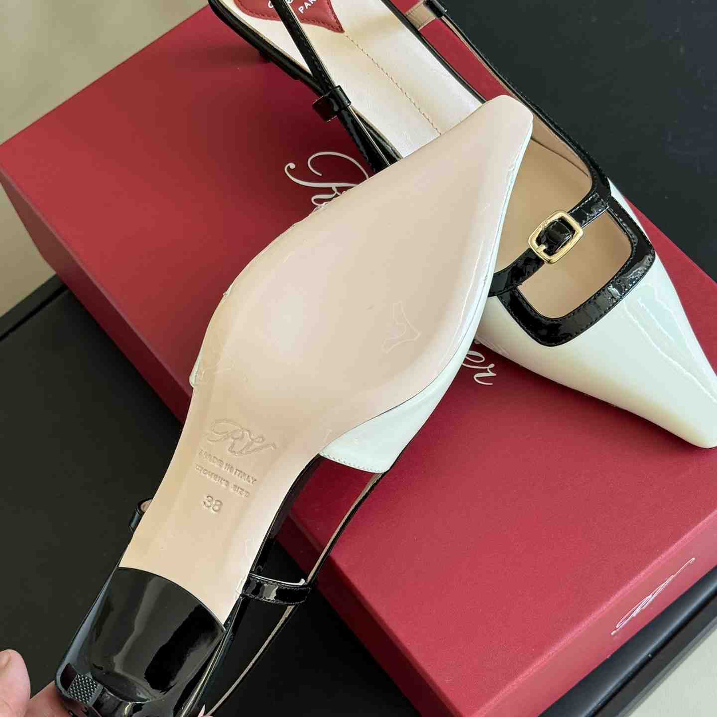 Roger Vivier Viv’ Canard Slingback Pumps in Patent Leather - PerfectKickZ