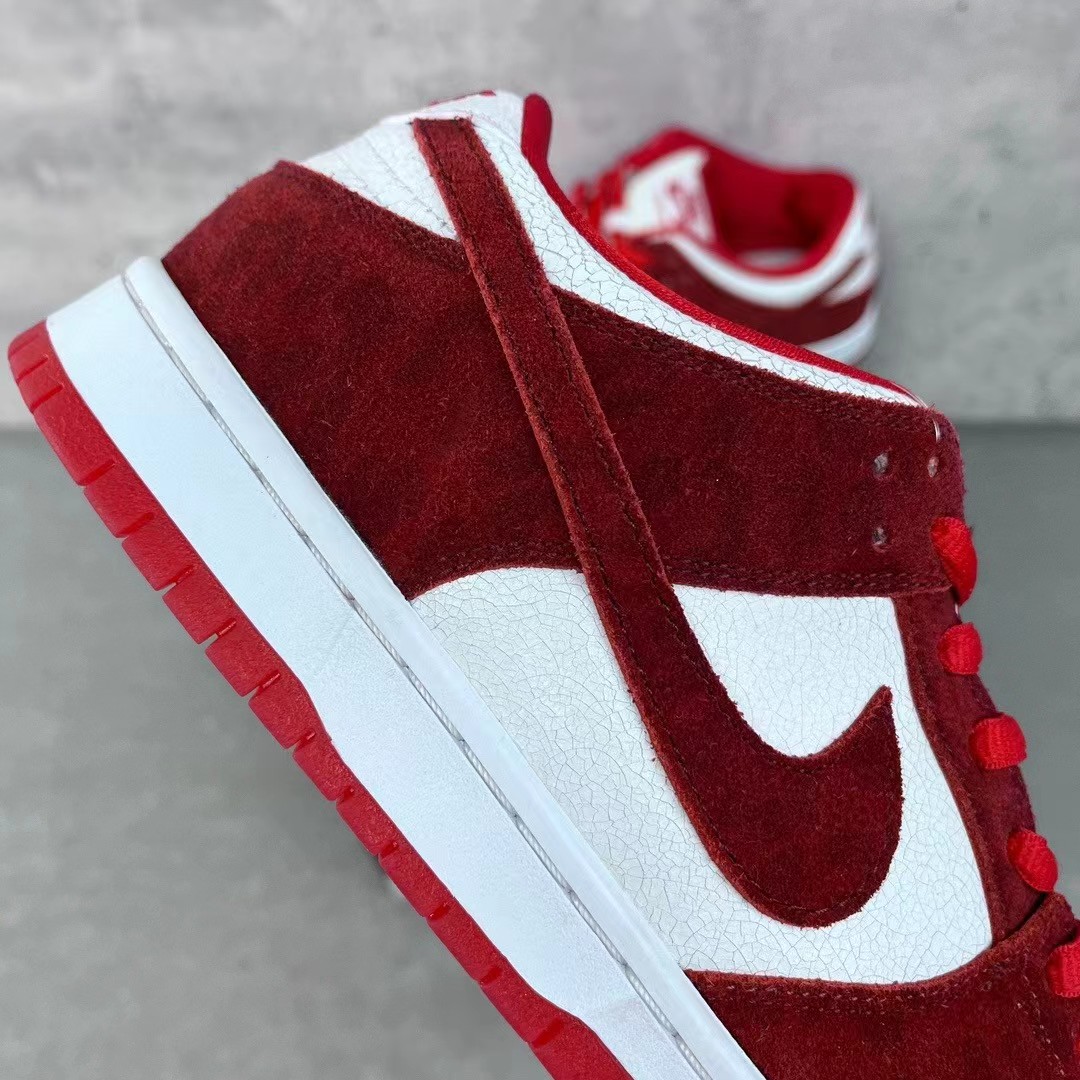 Nike Sb Dunk Low “City Of Love” Sneaker    313170-662 - PerfectKickZ