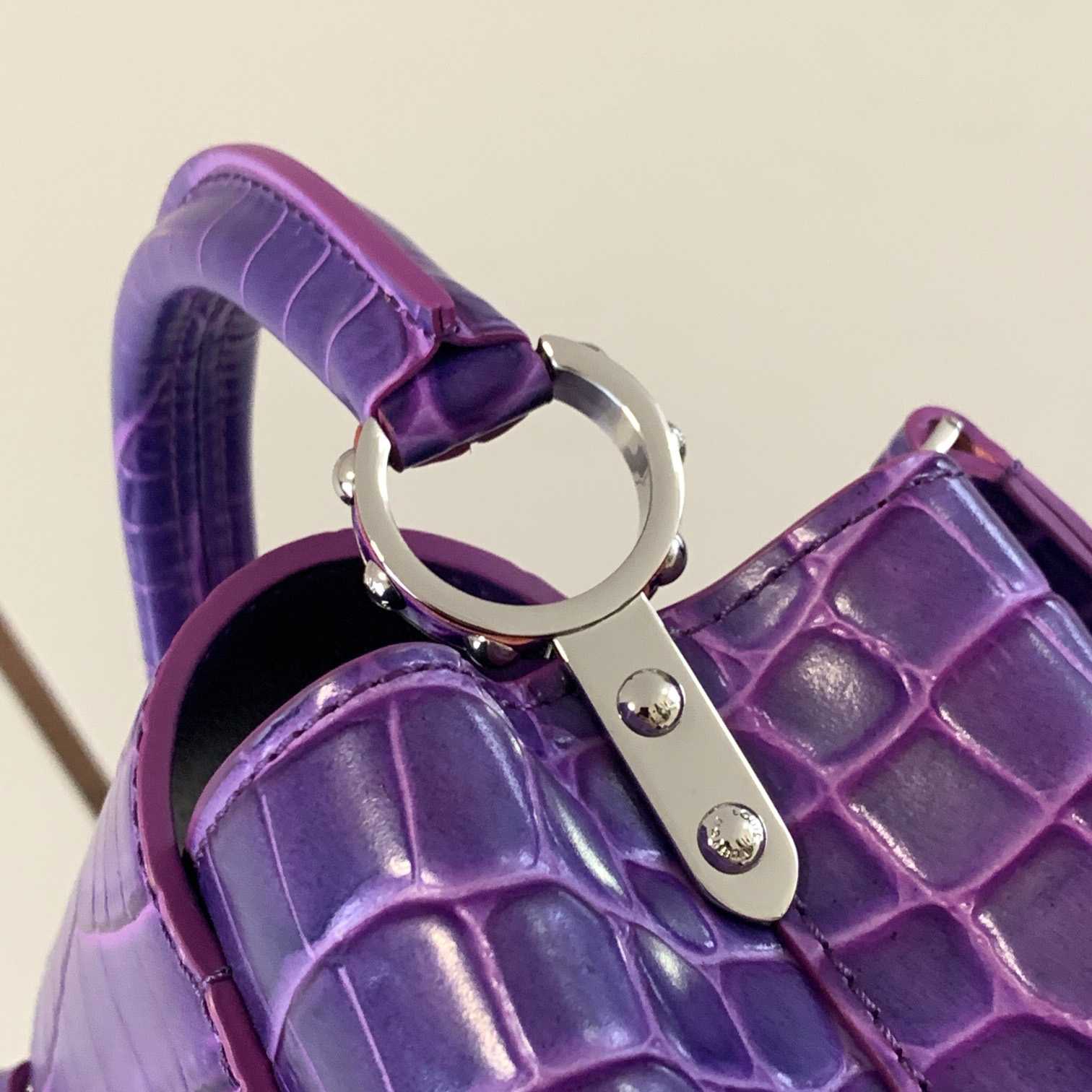 Louis Vuitton Capucines MM   N94910 - PerfectKickZ