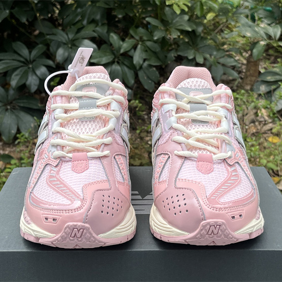 New Balance 1906R Sneakers      M1906NLN  - PerfectKickZ