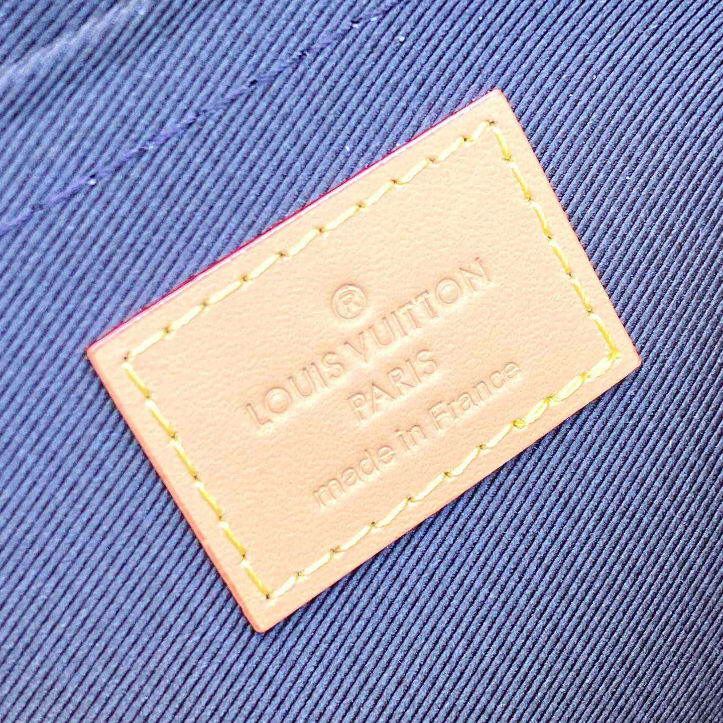 Louis Vuitton Pochette Voyage Souple    M83568 - PerfectKickZ