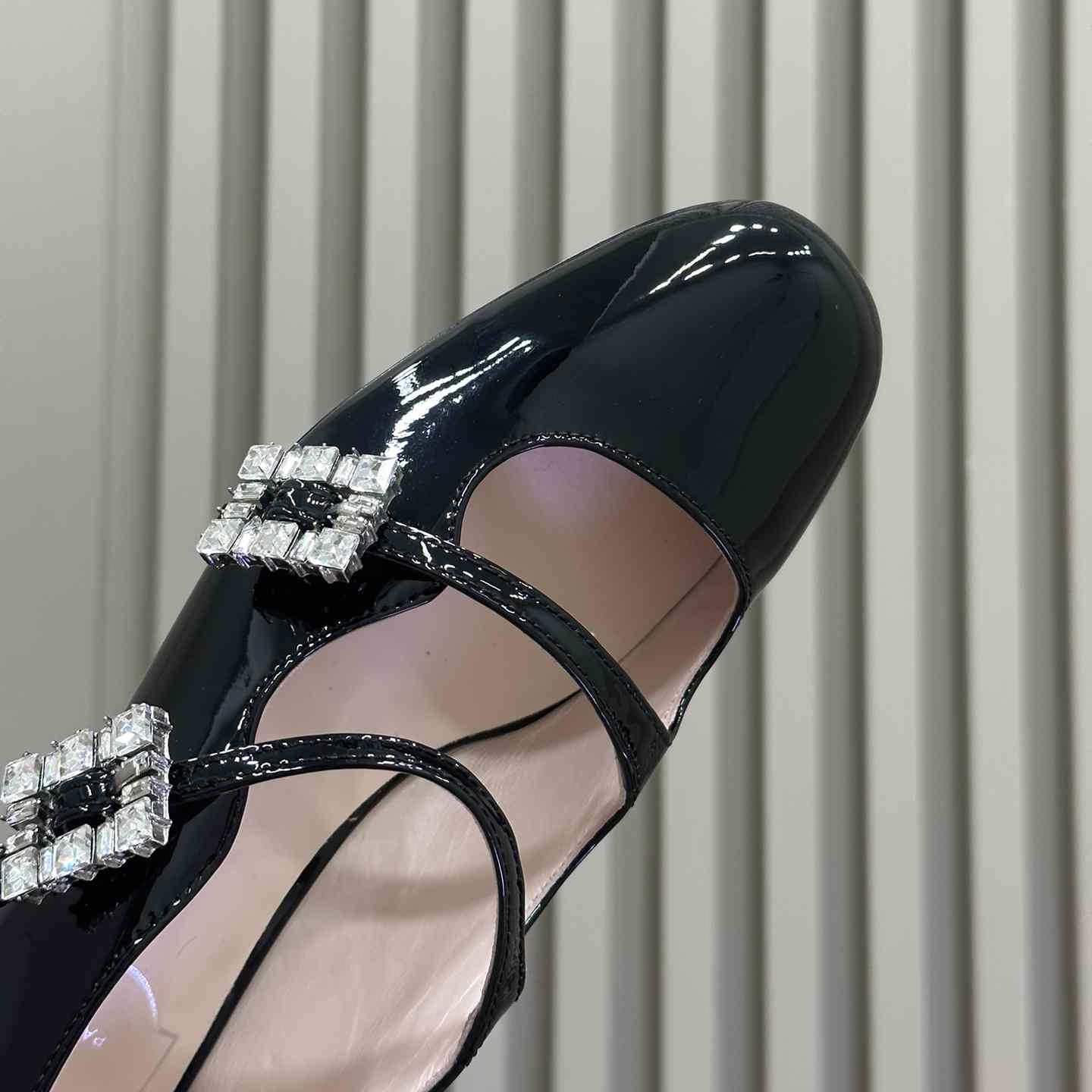 Roger Vivier Trés Vivier Strass Buckle Mini Babies Ballerinas in Patent Leather - PerfectKickZ