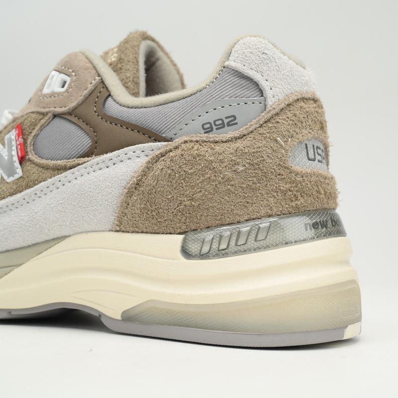 New Balance 992 Levi's Sneakers      M992LV  - PerfectKickZ