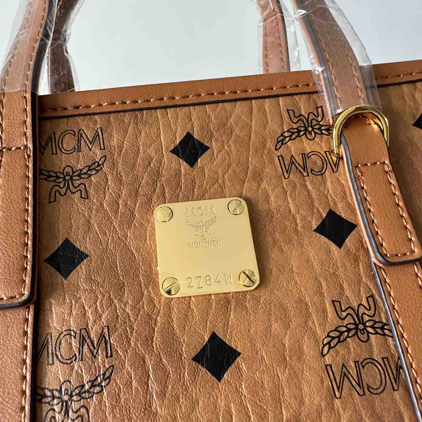 MCM Aren Top-zip Shopper In Visetos - PerfectKickZ
