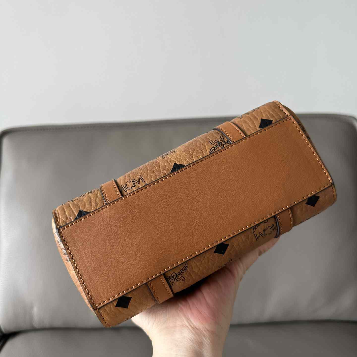 MCM Aren Top-zip Shopper In Visetos - PerfectKickZ