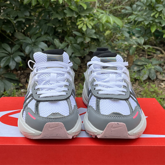 Nike Wmns v2k Runtekk Low ''White Grey Pink'' Sneaker       FZ5061-100 - PerfectKickZ