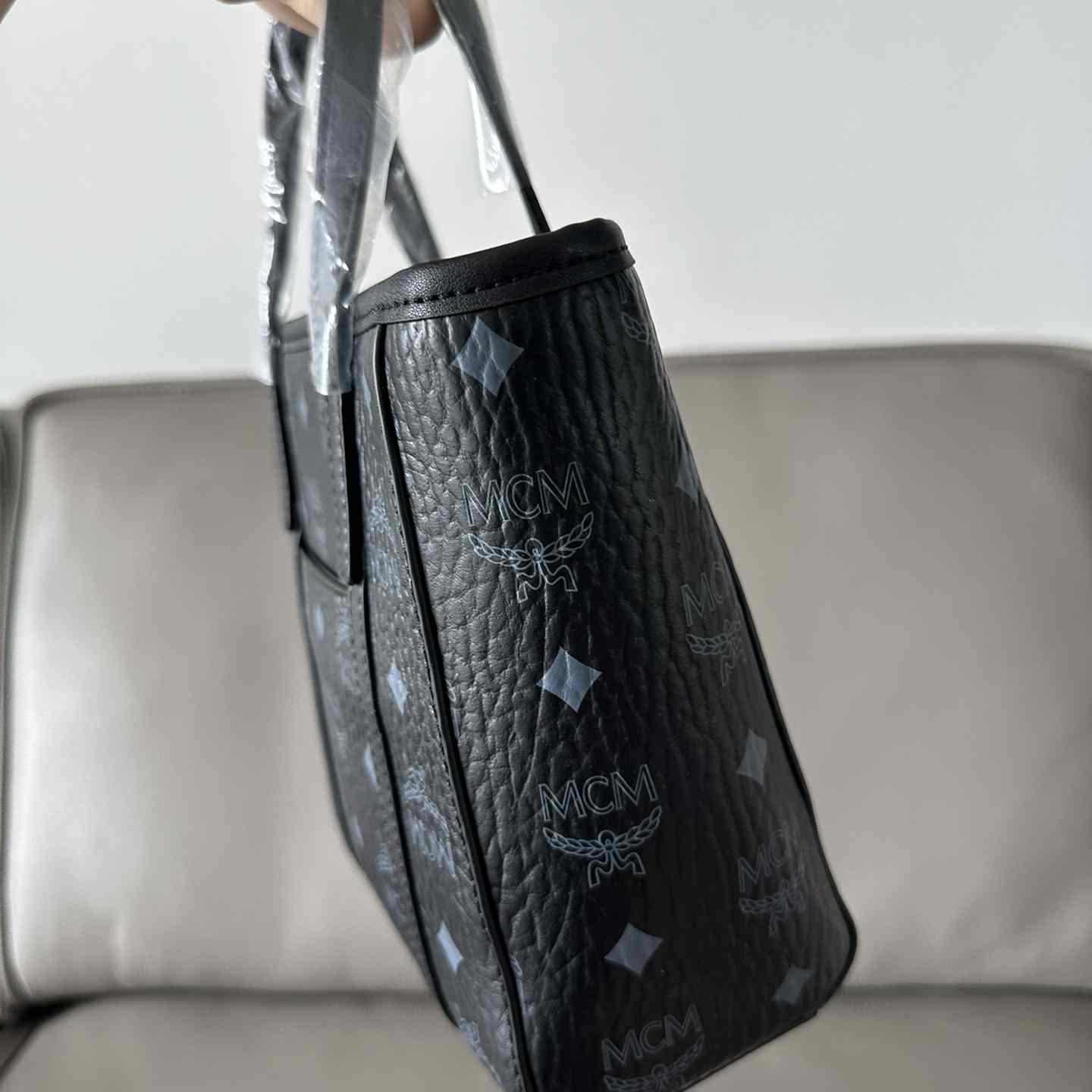 MCM Aren Top-zip Shopper In Visetos - PerfectKickZ