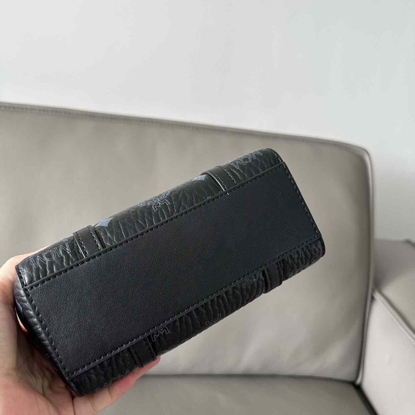 MCM Aren Top-zip Shopper In Visetos - PerfectKickZ