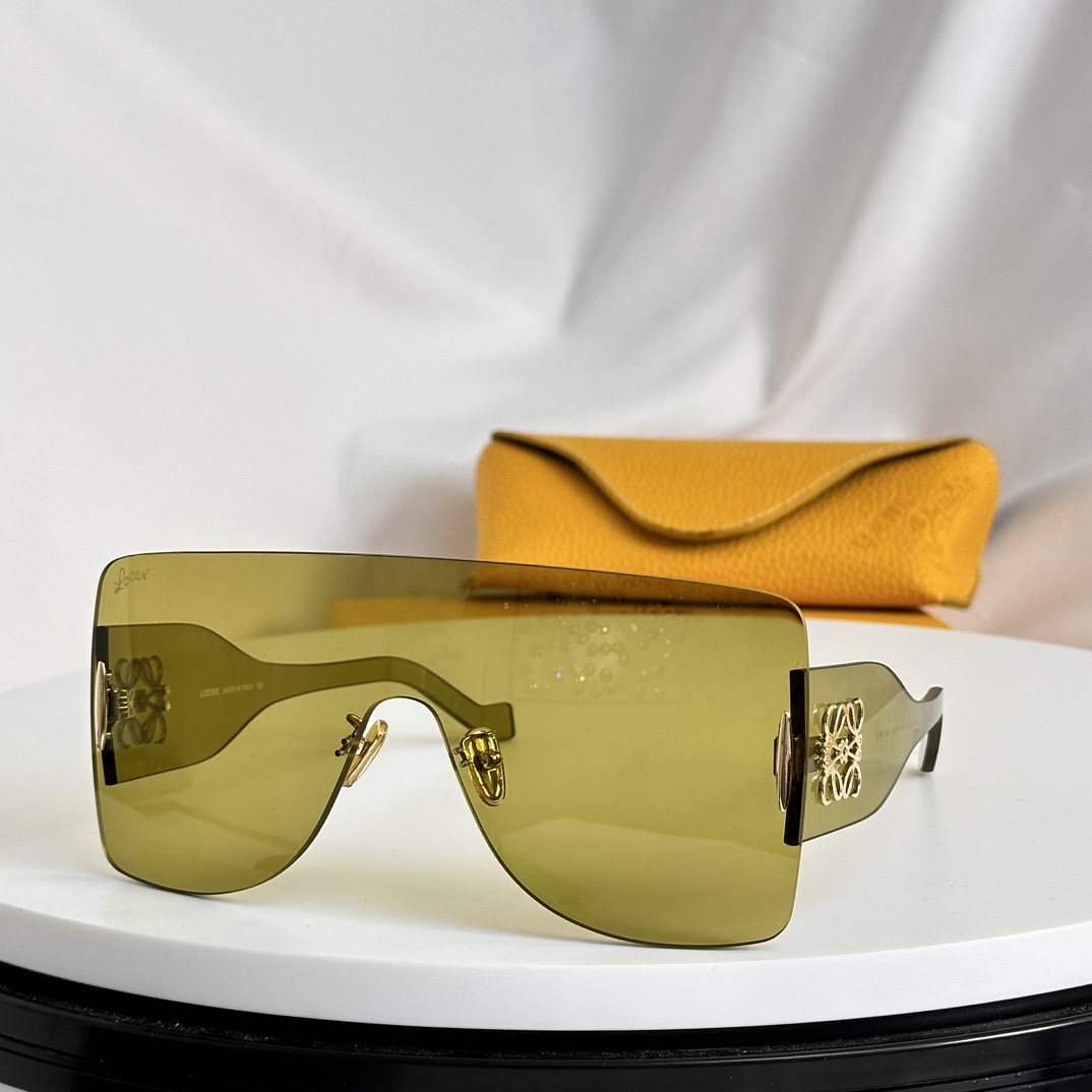 Loewe Mask-Frame Sunglasses       G736270X09 - PerfectKickZ