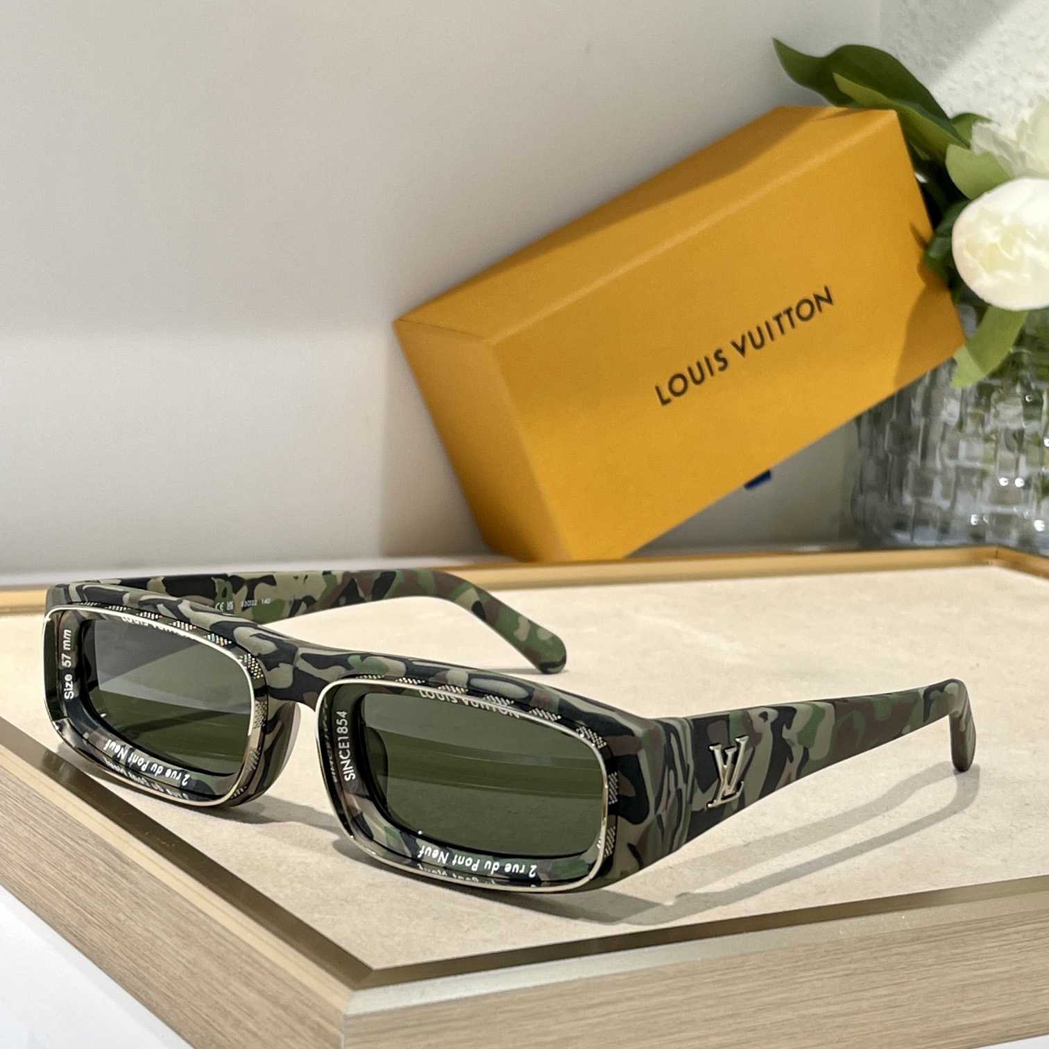 Louis Vuitton LV Super Vision Low Square Sunglasses     Z2397W - PerfectKickZ