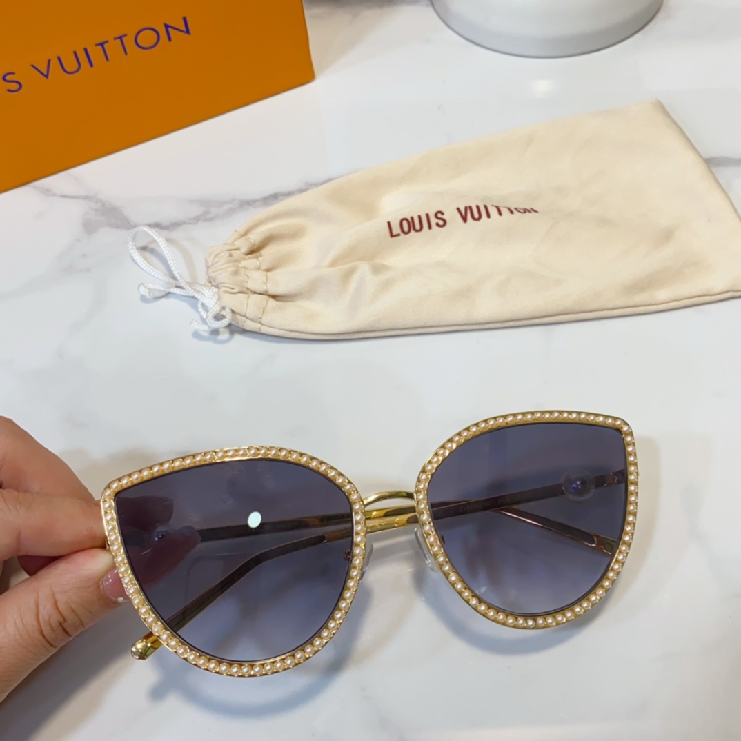 Louis Vuitton LV Pearl Cat Eye Sunglasses  Z1995U - PerfectKickZ
