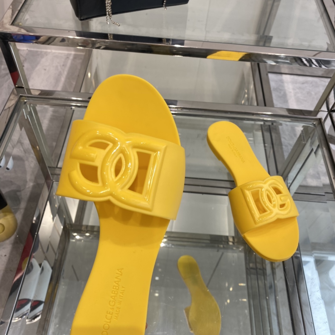 Dolce & Gabbana DG-logo Leather Sandals - PerfectKickZ