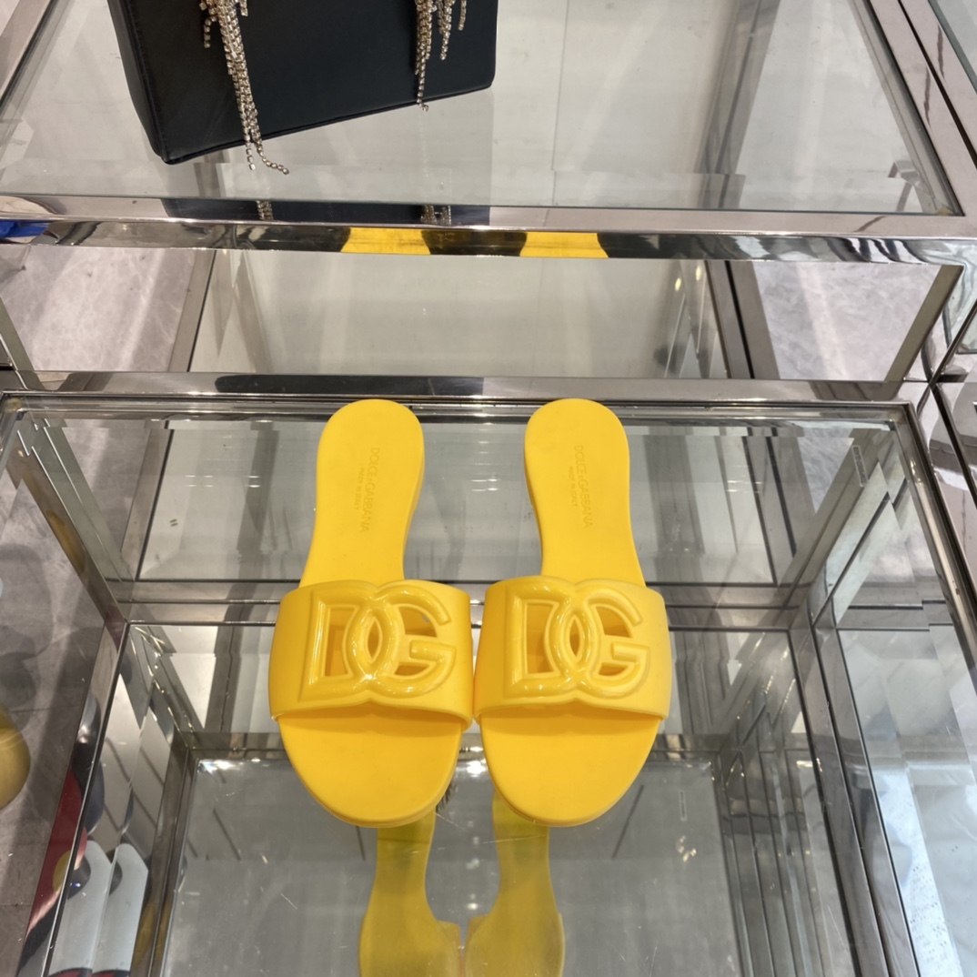 Dolce & Gabbana DG-logo Leather Sandals - PerfectKickZ