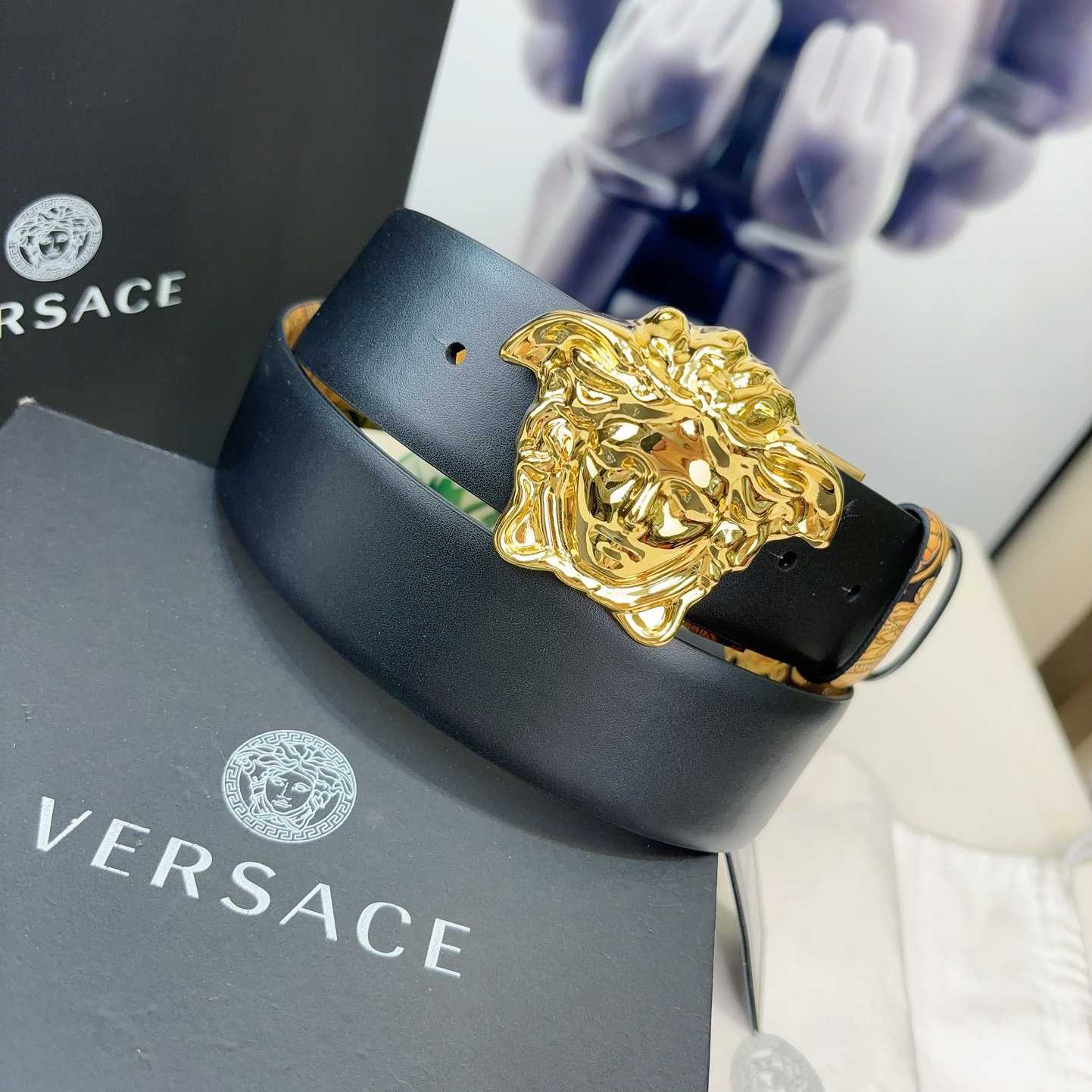 Versace Barocco Reversible Leather Belt    40mm - PerfectKickZ