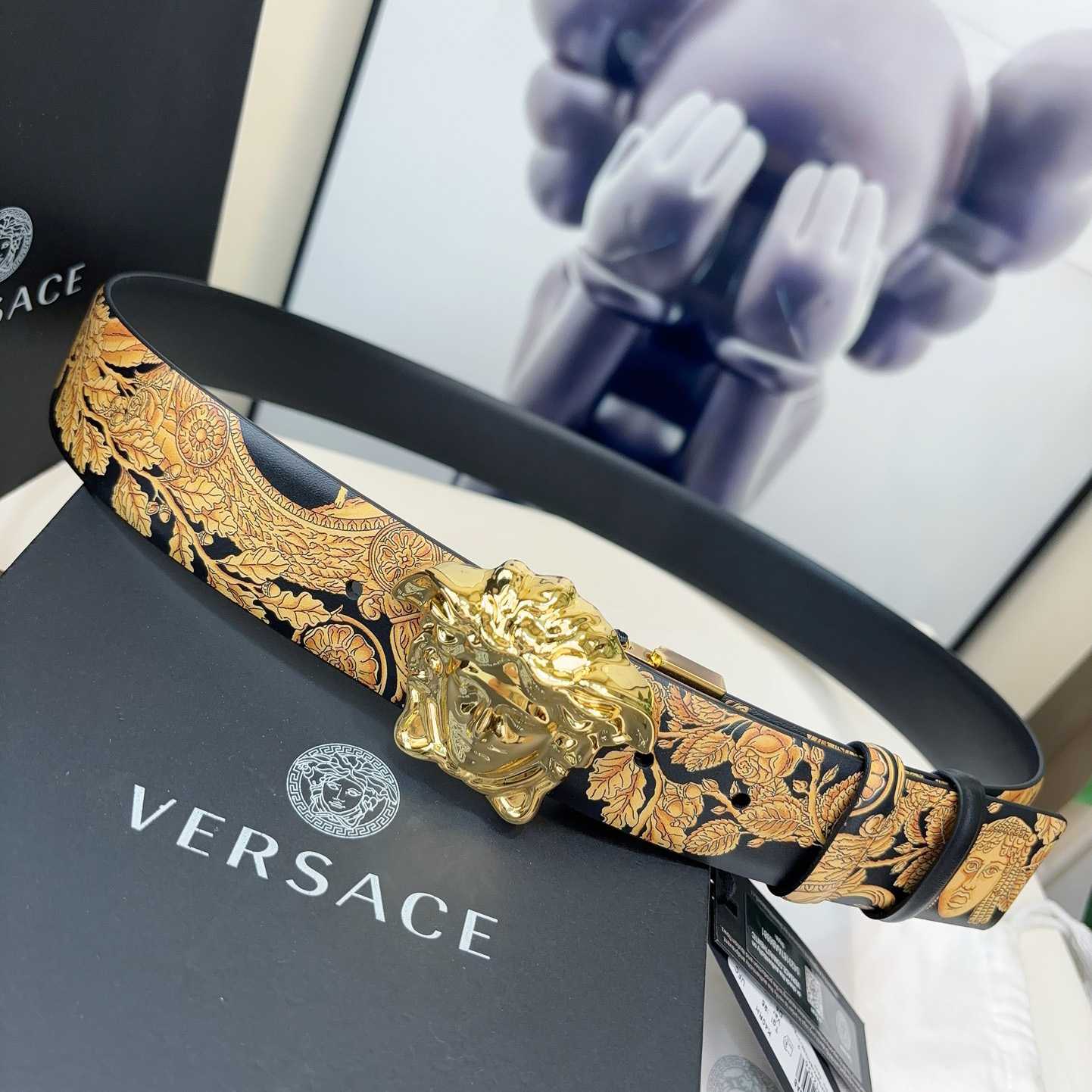 Versace Barocco Reversible Leather Belt    40mm - PerfectKickZ